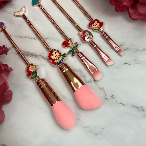 5 Piece Little Mermaid Rose Gold Makeup Brush Set - Picture 13 of 17